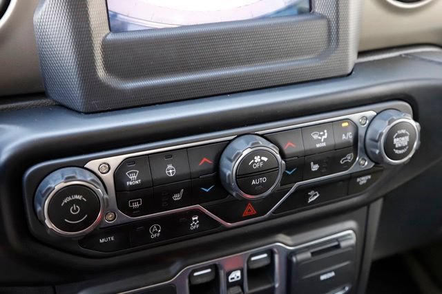 Used 2021 Jeep Wrangler Unlimited Sport AWD/4WD image 24