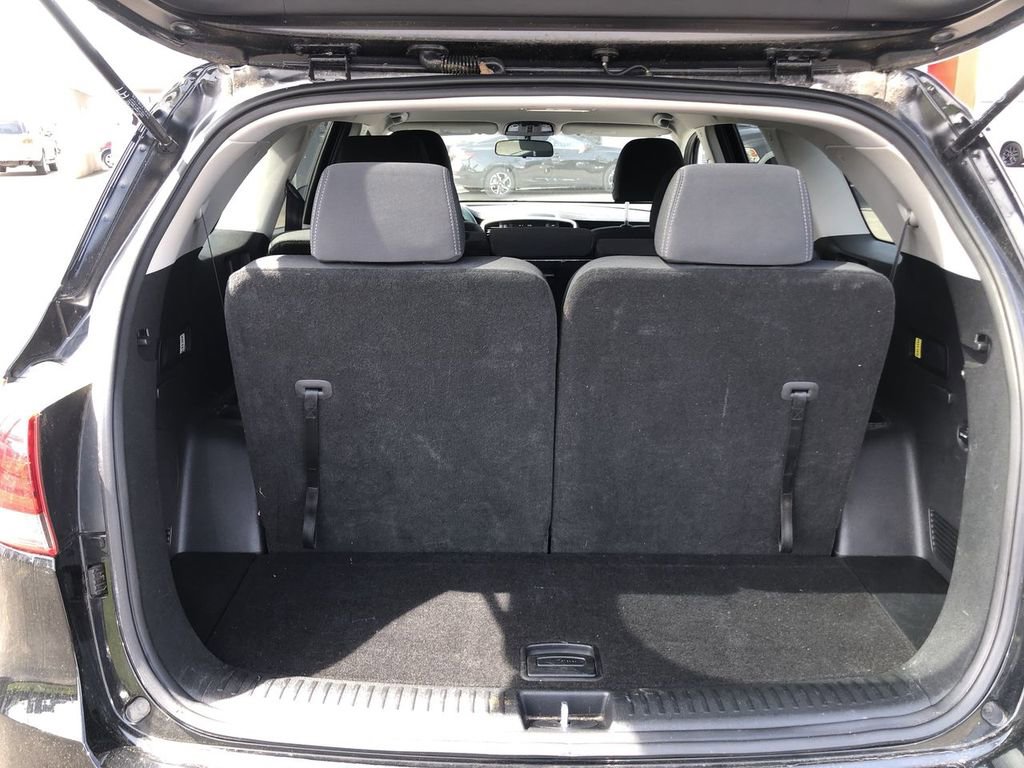 Used 2020 Kia Sorento LX FWD image 17