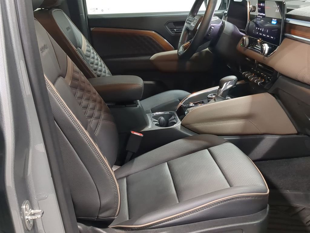 Used 2023 GMC Canyon Denali image 27