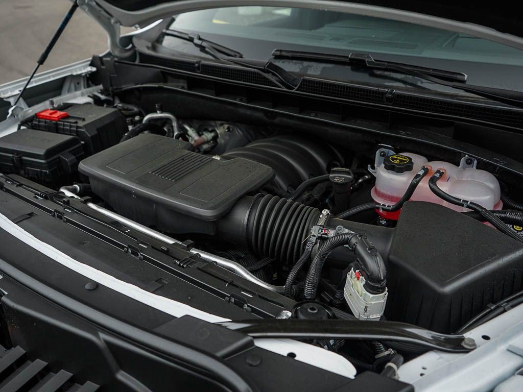 New 2026 GMC Yukon XL AT4 w/ AT4 Premium Package AWD/4WD image 7