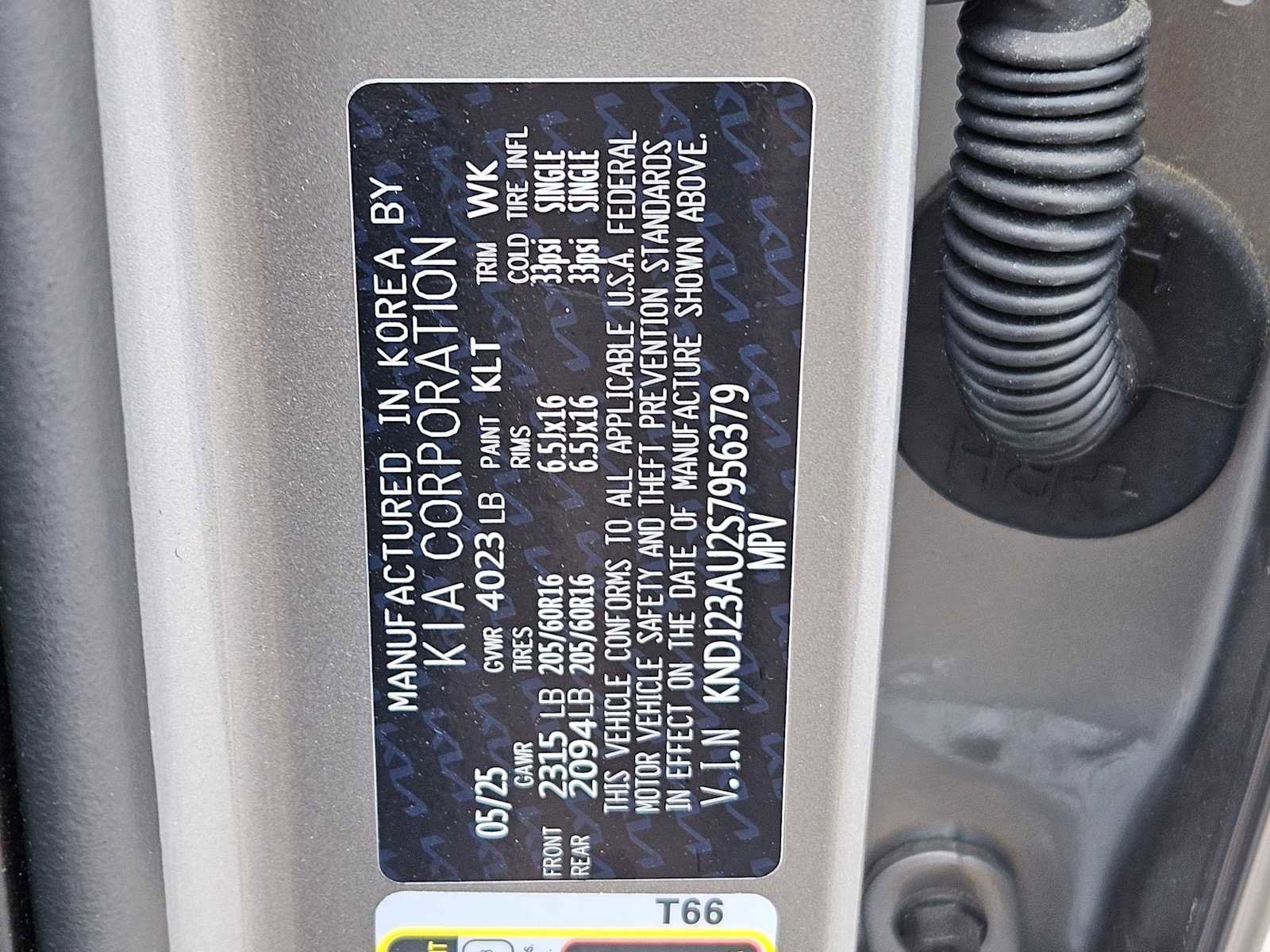 Certified 2025 Kia Soul LX w/ LX Technology Package FWD image 28