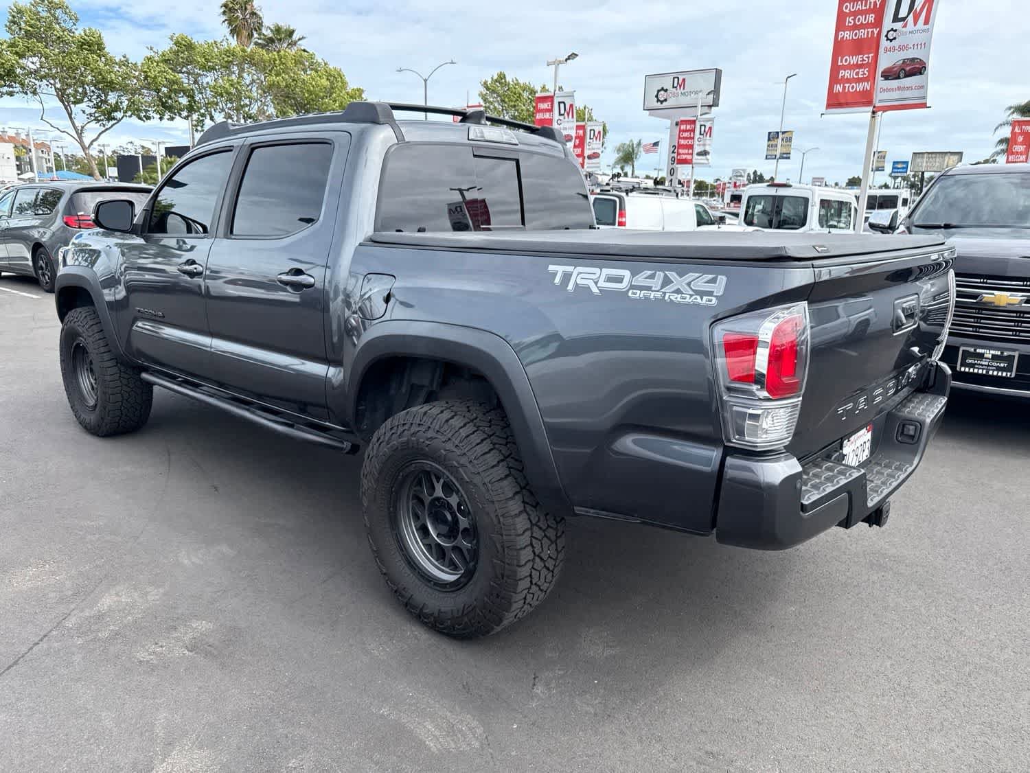Used 2021 Toyota Tacoma TRD Off-Road w/ TRD Premium Off Road Package AWD/4WD image 17