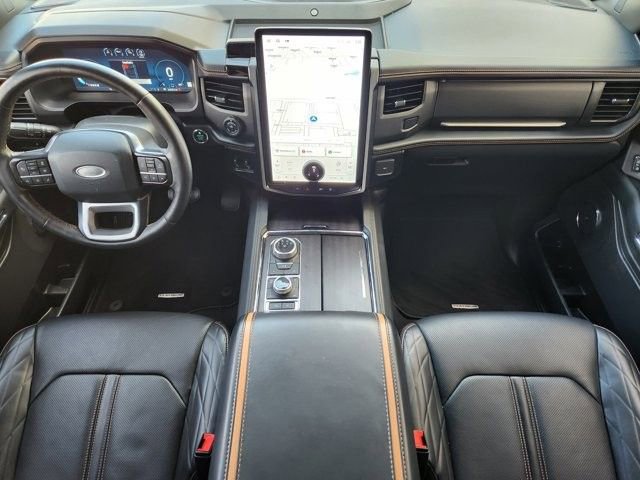 Used 2024 Ford Expedition Platinum image 26