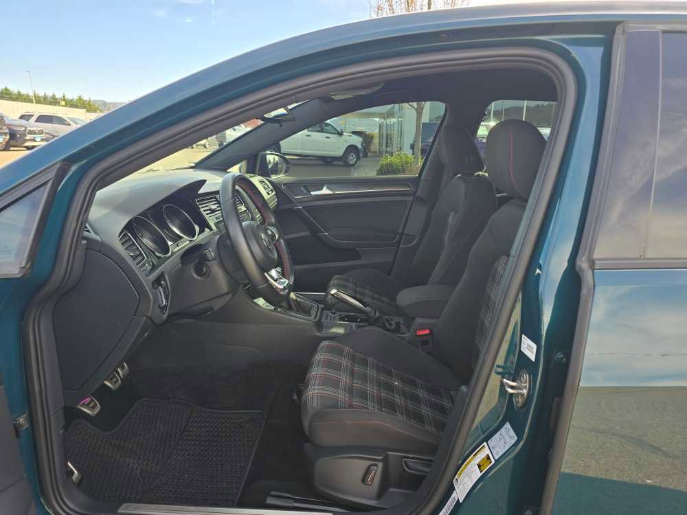 Used 2019 Volkswagen GTI S w/ Driver Assistance Package image 9