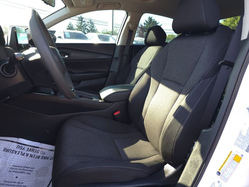 Used 2024 Honda Accord EX image 10