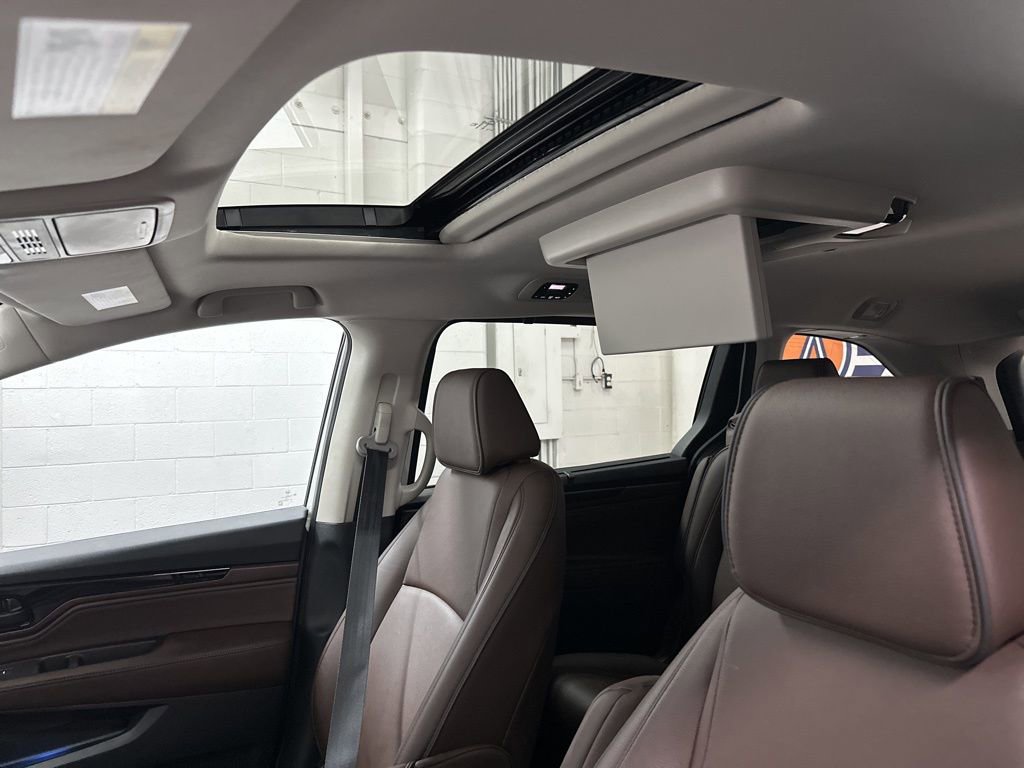 Used 2025 Honda Odyssey Touring image 34