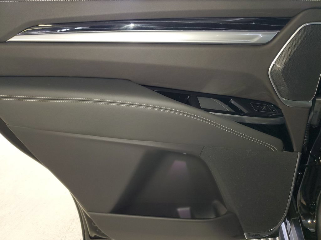 New 2026 Cadillac Escalade Sport w/ Touring Package AWD/4WD image 9