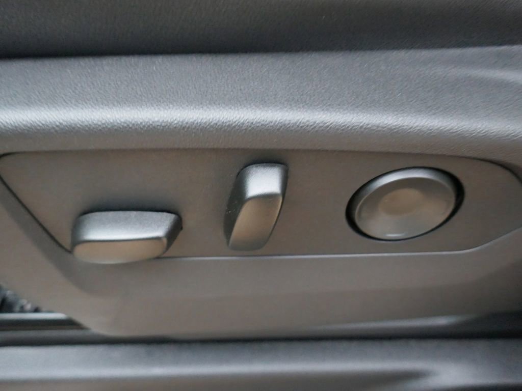 New 2026 Chevrolet Suburban Premier image 16