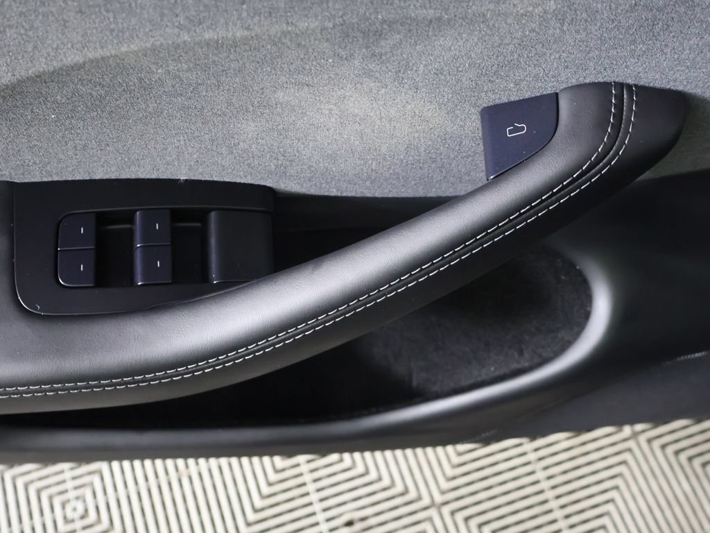 Used 2025 Tesla Model 3 RWD image 38
