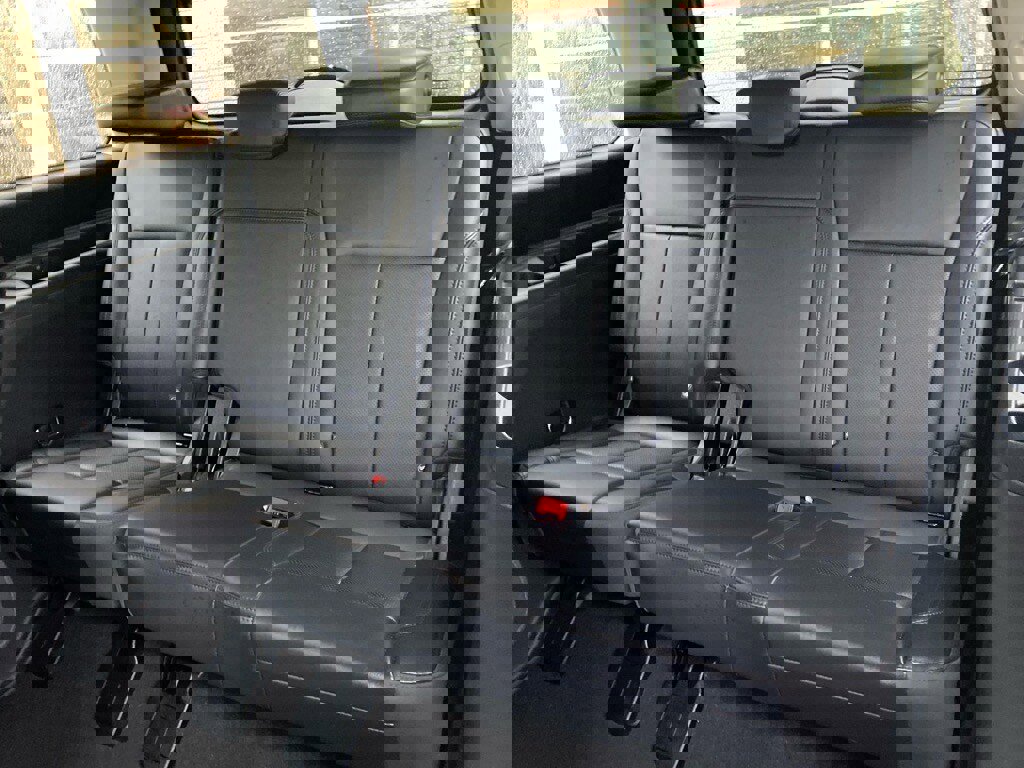 Used 2024 Ford Expedition XLT image 26