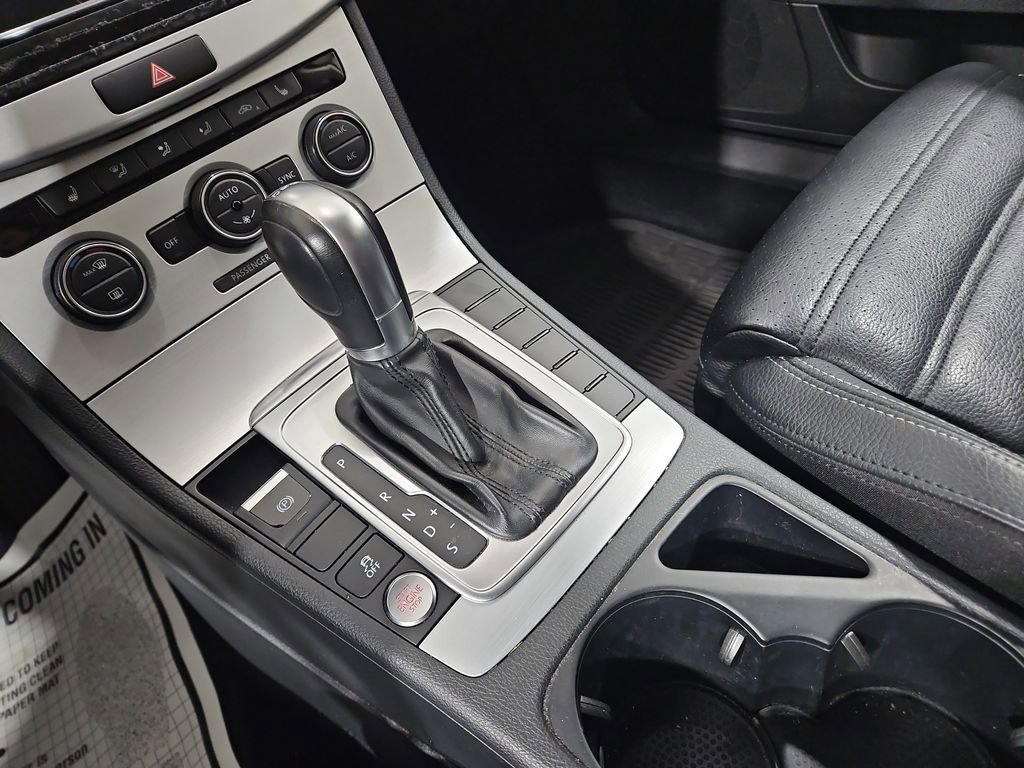 Used 2016 Volkswagen CC R-Line image 24