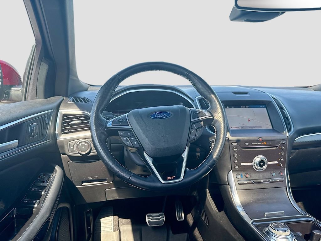Used 2019 Ford Edge ST w/ Equipment Group 401A AWD/4WD image 24