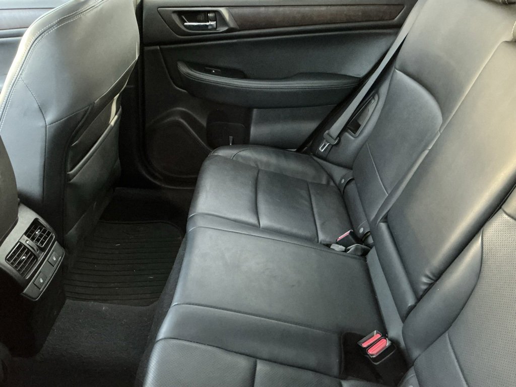 Used 2017 Subaru Outback 2.5i Limited w/ Popular Package #5 image 6