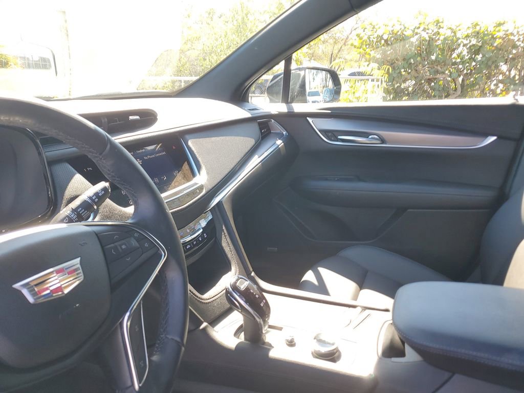 Certified 2022 Cadillac XT5 Luxury image 22