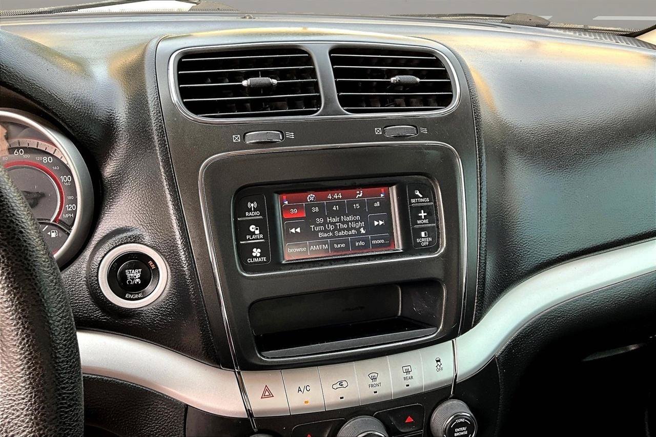 Used 2016 Dodge Journey SXT w/ Comfort/Convenience Group AWD/4WD image 14