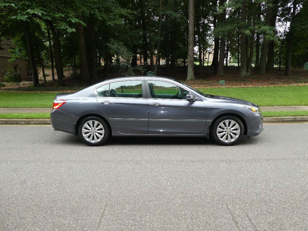 Used 2013 Honda Accord EX image 31