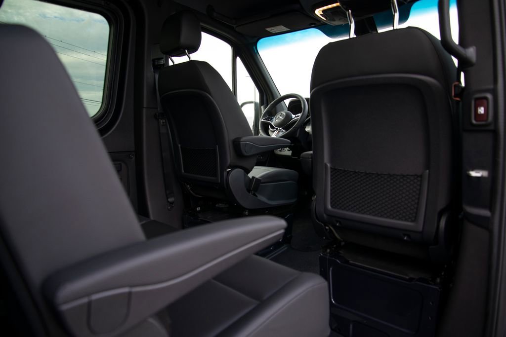 New 2025 Mercedes-Benz Sprinter 2500 image 21