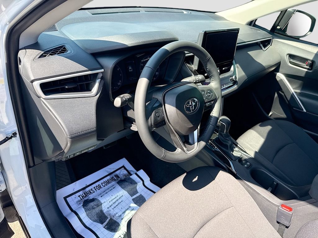 Used 2024 Toyota Corolla Cross LE w/ Moonroof Package FWD image 10