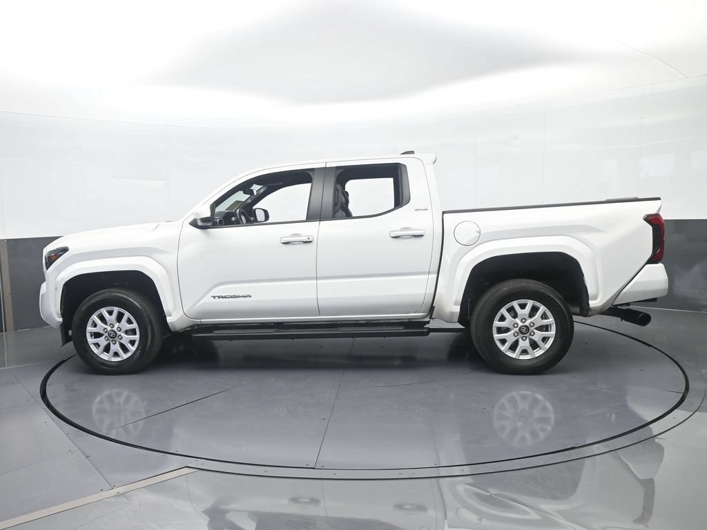 Used 2024 Toyota Tacoma SR5 RWD image 3