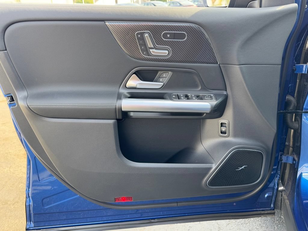 New 2025 Mercedes-Benz GLA 35 AMG 4MATIC image 17