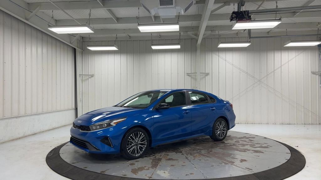 Used 2022 Kia Forte GT-Line FWD image 4