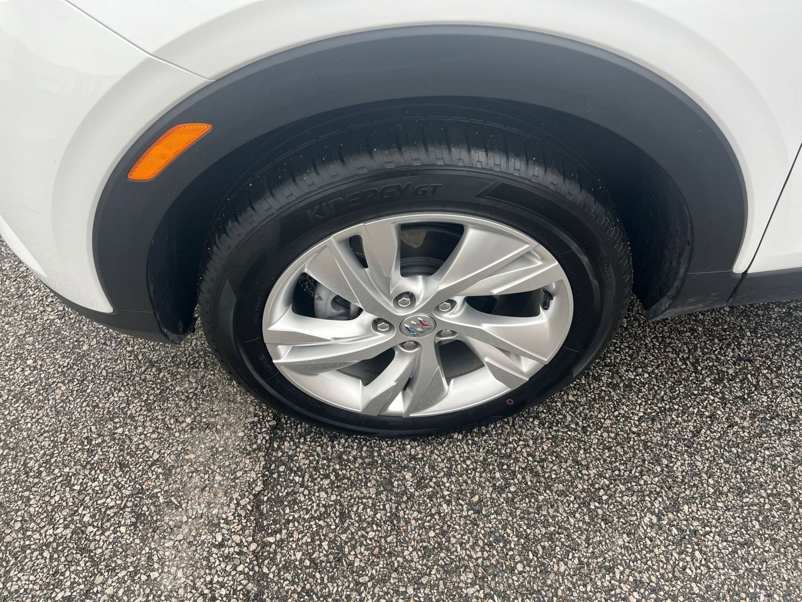 Used 2025 Buick Encore GX Preferred FWD image 29