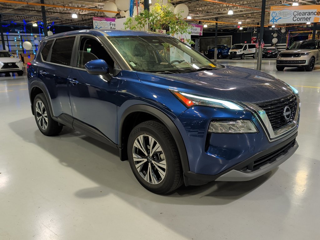 Used 2023 Nissan Rogue SV