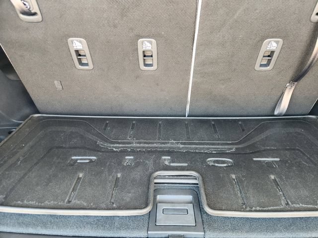 Used 2025 Honda Pilot Touring image 35