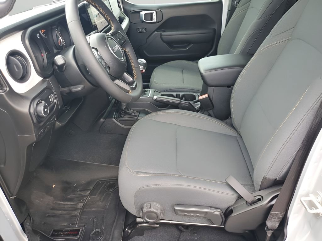 Used 2024 Jeep Wrangler Sport S image 30
