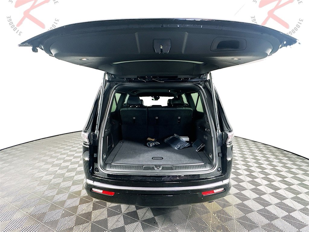 New 2026 Jeep Grand Wagoneer L Limited image 16
