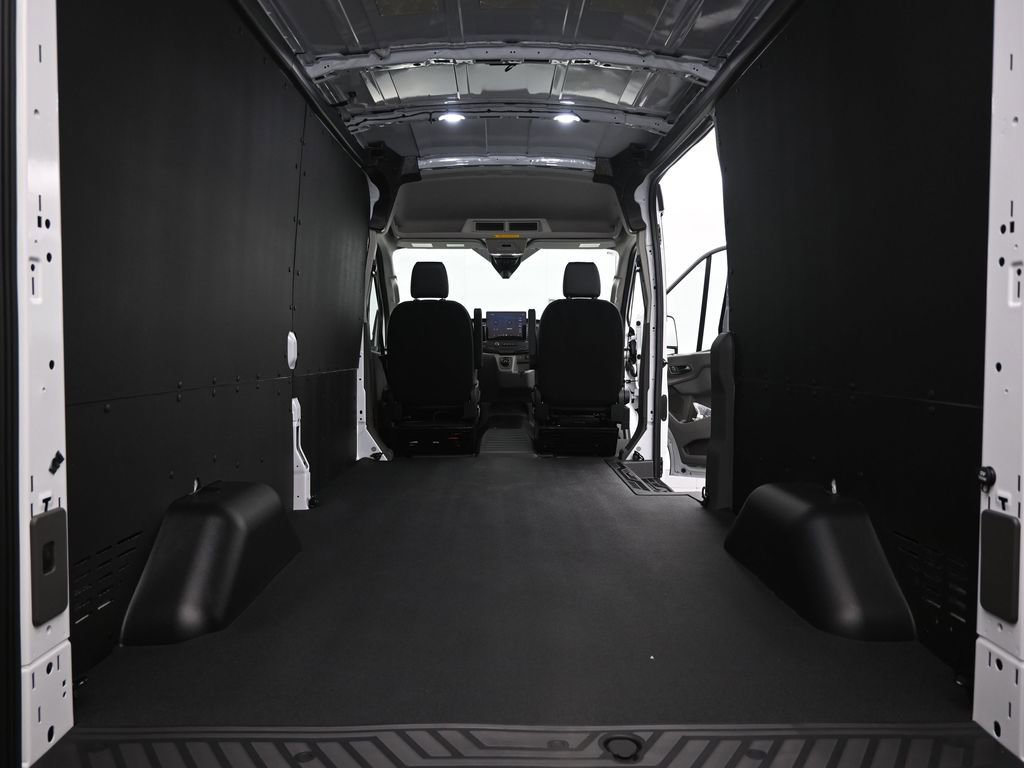 New 2026 Ford E-Transit 148 Medium Roof w/ Load Area Protection Package image 18