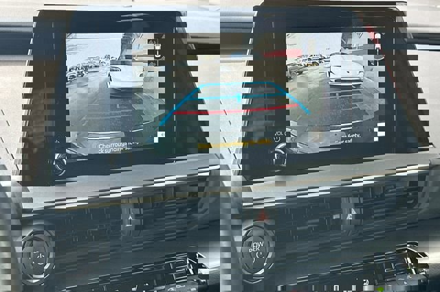 Used 2025 Toyota Prius LE FWD image 22