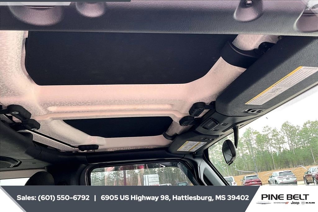 Used 2021 Jeep Wrangler Sport S image 16