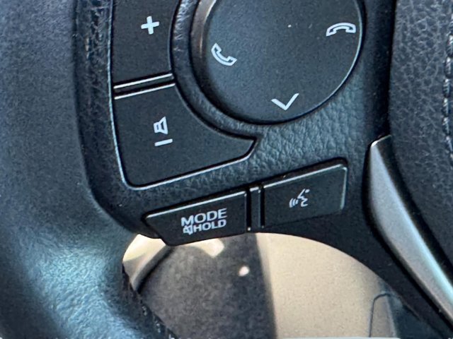 Used 2018 Toyota RAV4 Limited w/ Protection Package AWD/4WD image 11