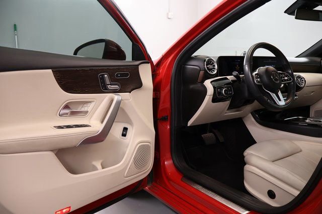 Used 2019 Mercedes-Benz A 220 image 8