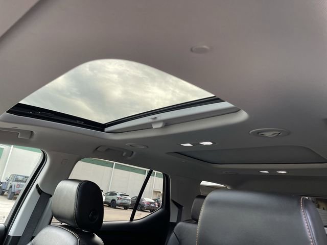 Used 2020 Chevrolet Traverse RS w/ LPO, Floor Liner Package image 23
