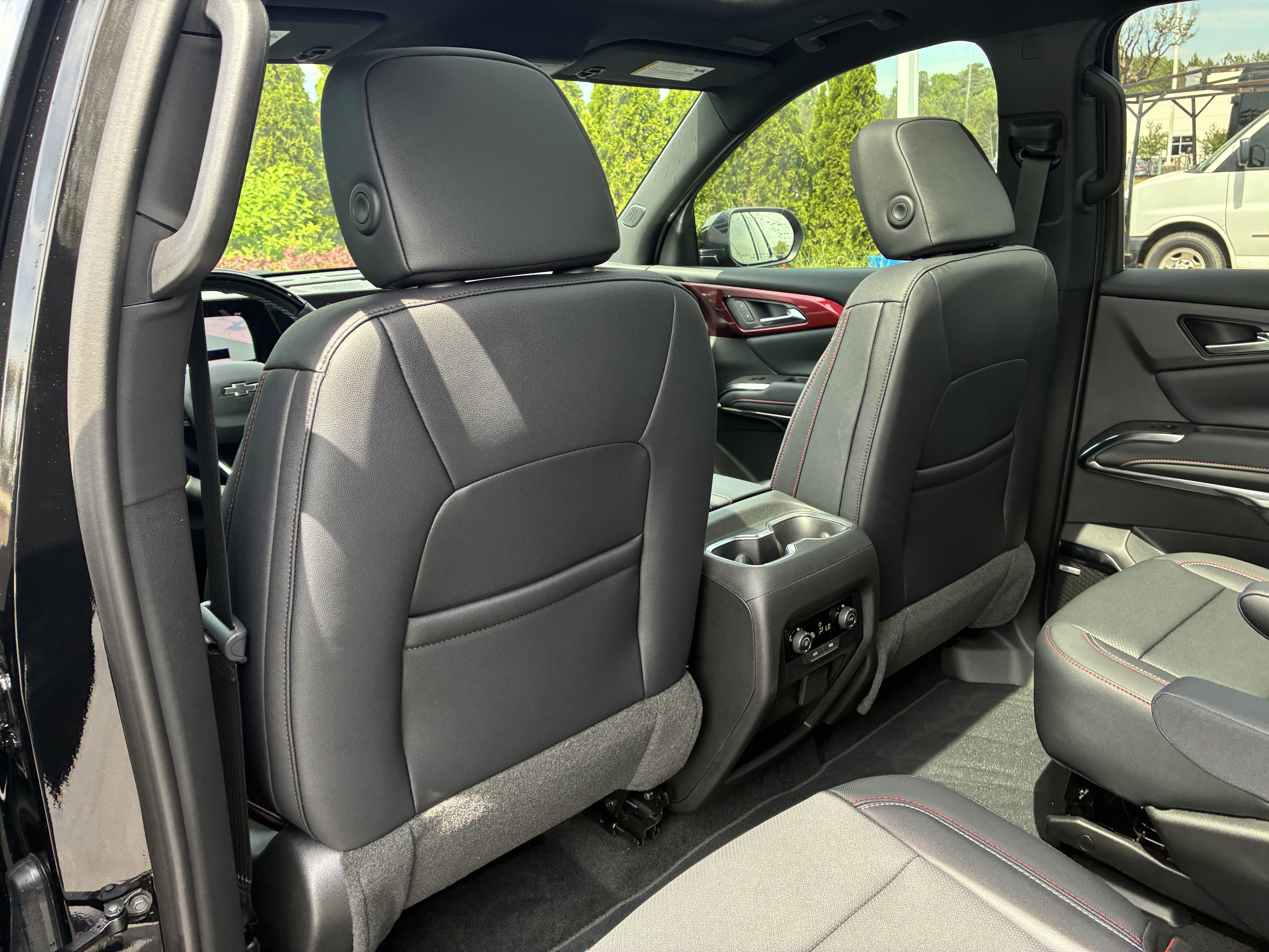 New 2026 Chevrolet Traverse Z71 w/ Enhanced Driving Package AWD/4WD image 16