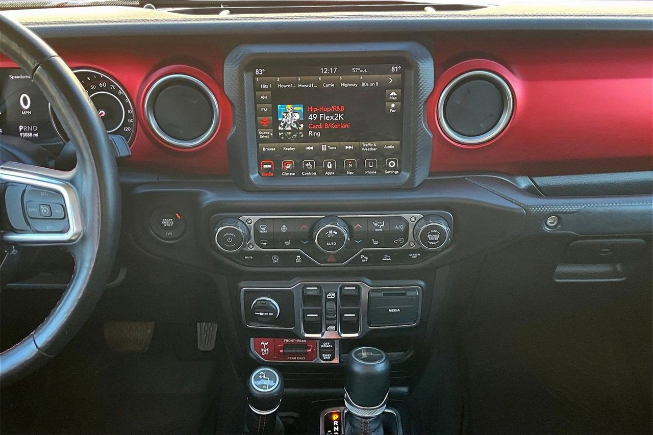 Used 2020 Jeep Gladiator Rubicon image 11