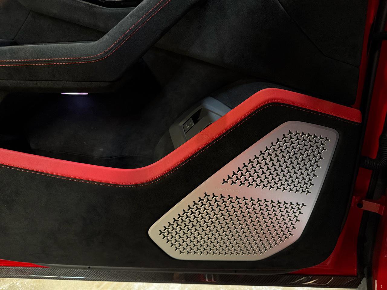 Used 2024 Lamborghini Urus Performante image 25