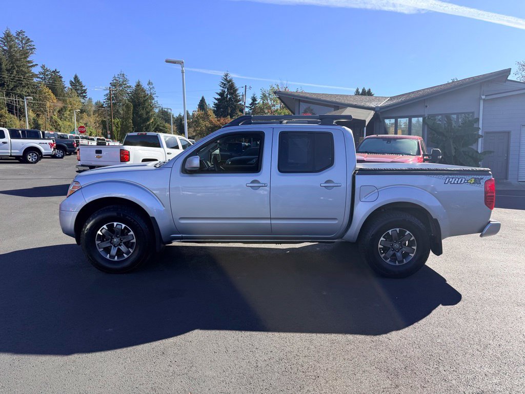 Used 2017 Nissan Frontier PRO-4X AWD/4WD image 2