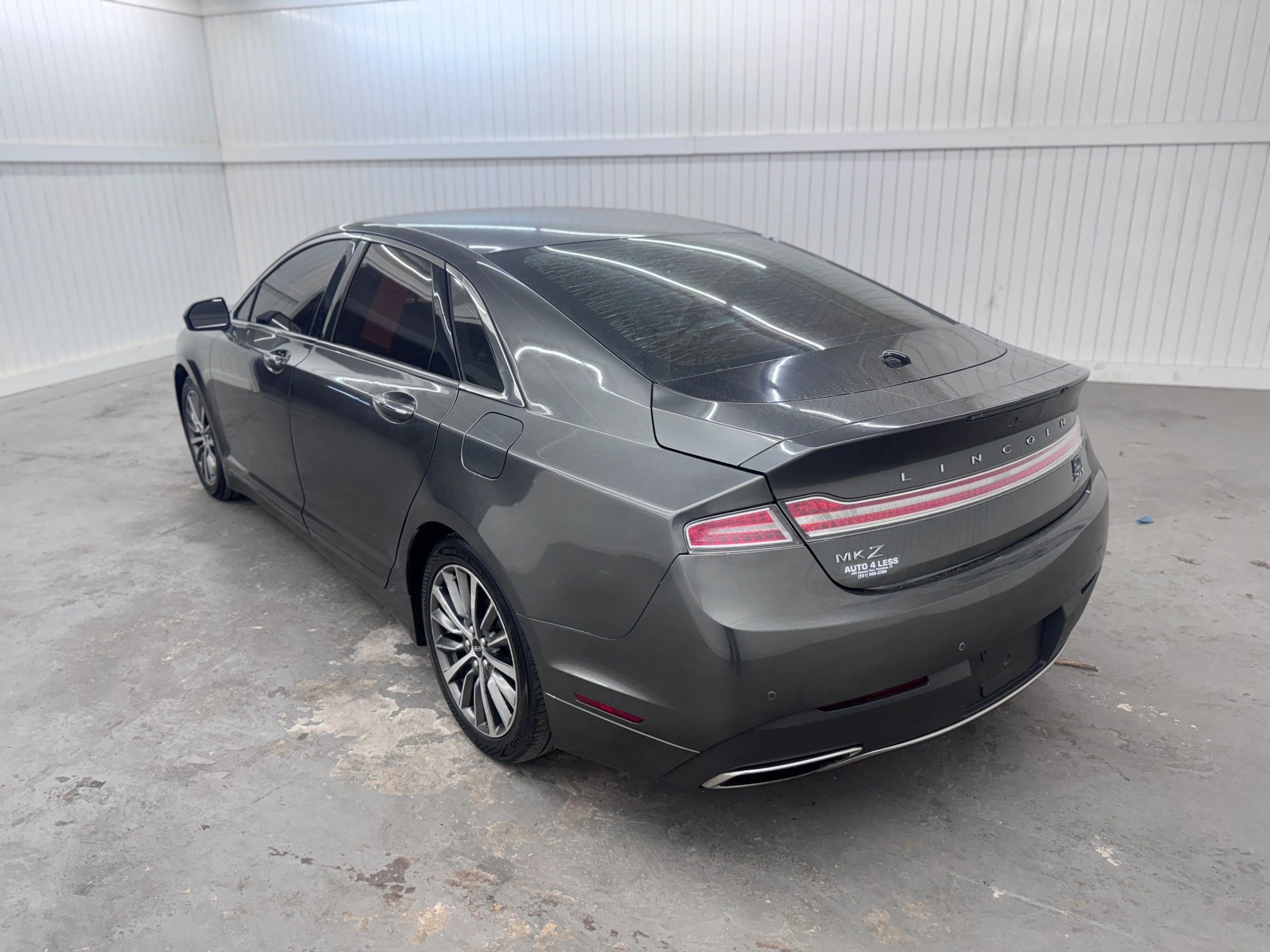 Used 2020 Lincoln MKZ image 7