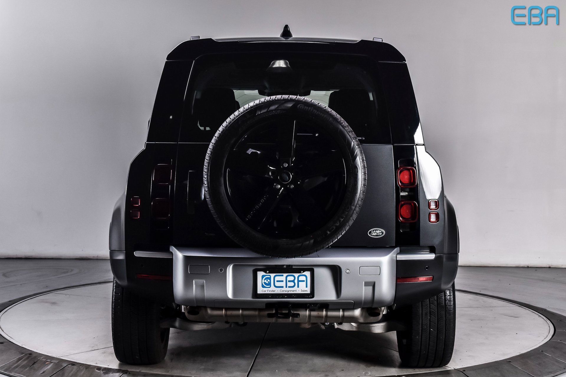 Used 2021 Land Rover Defender 110 SE image 5