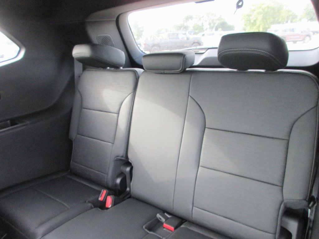 New 2026 Buick Enclave Sport Touring w/ Power Package image 16