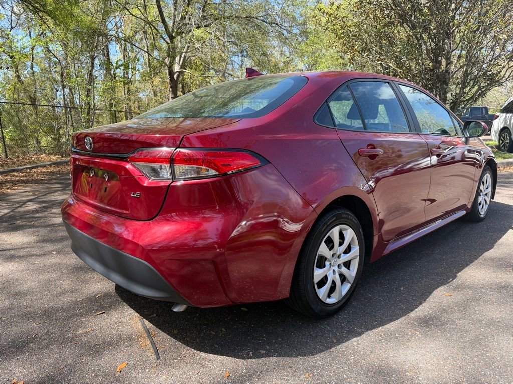 Used 2024 Toyota Corolla LE image 6