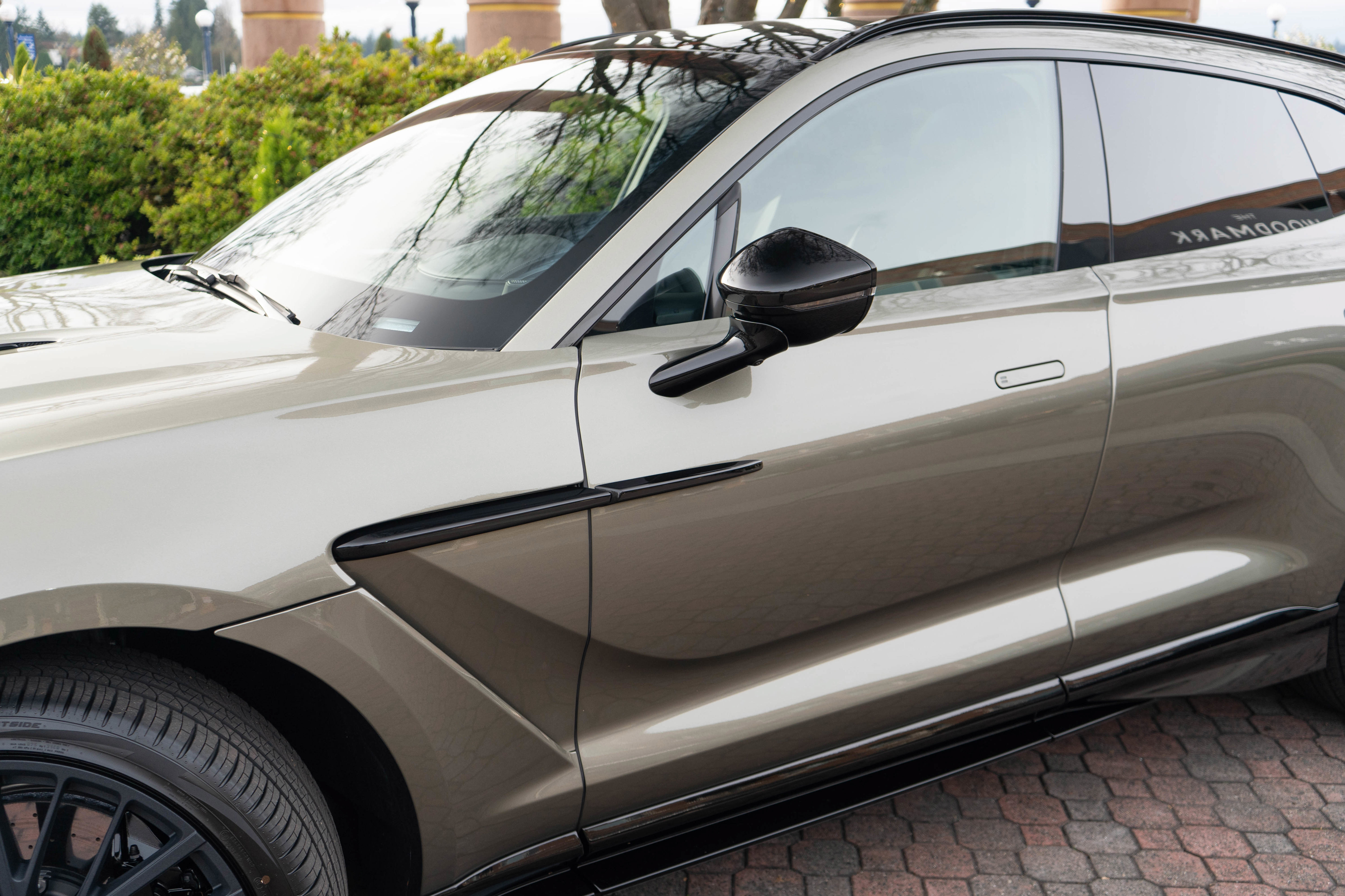 New 2026 Aston Martin DBX 707 AWD/4WD image 43
