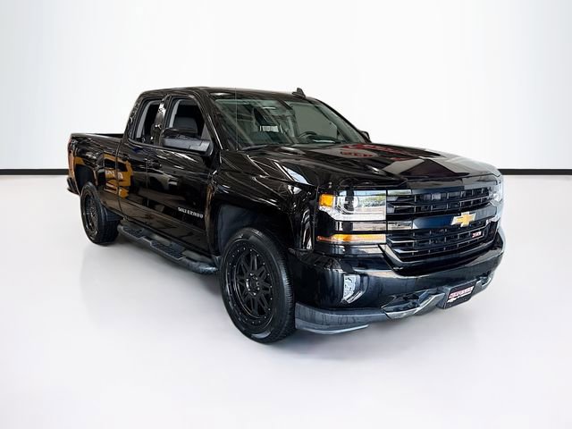 Used 2019 Chevrolet Silverado 1500 LT w/ All Star Edition AWD/4WD image 3