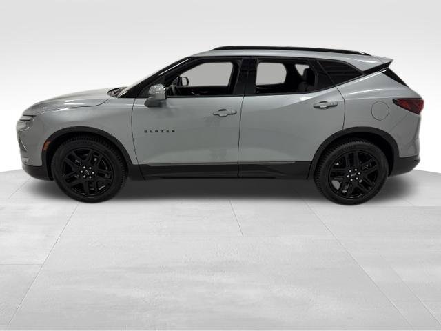 Certified 2024 Chevrolet Blazer RS w/ Driver Confidence II Package AWD/4WD image 3