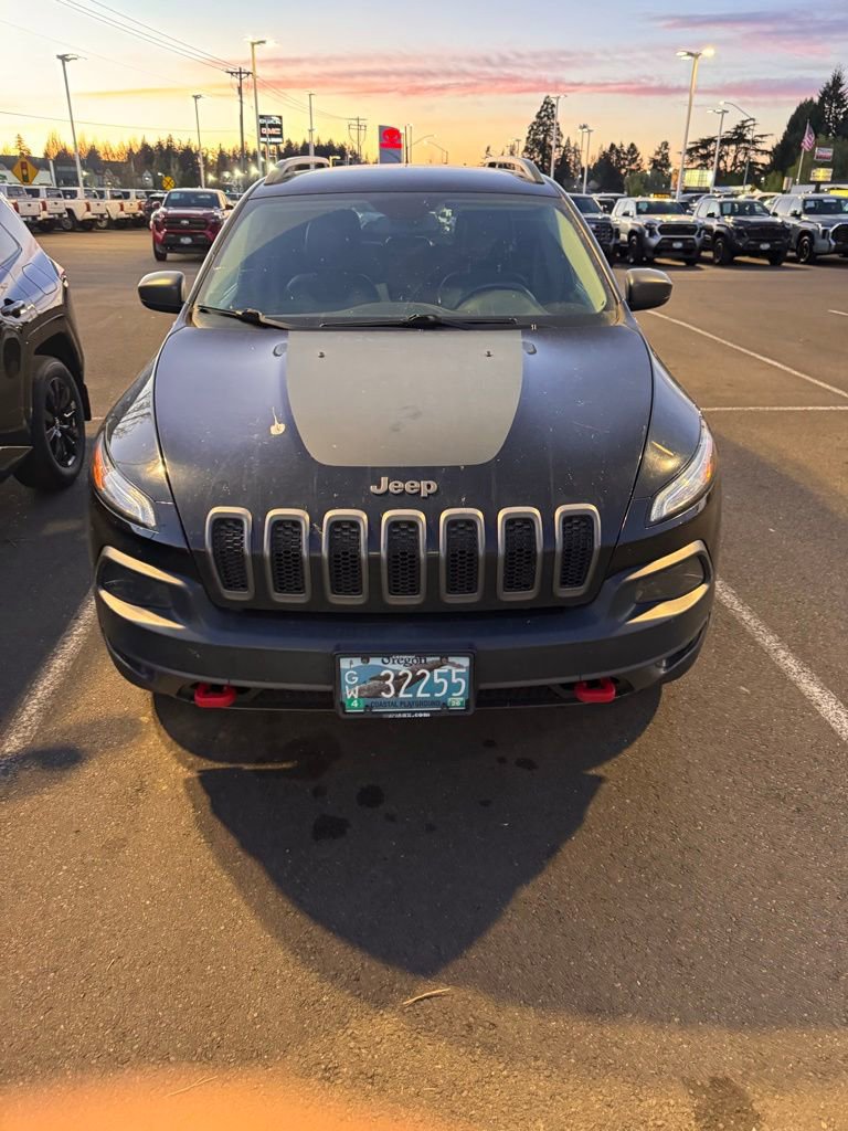 Used 2017 Jeep Cherokee Trailhawk image 1