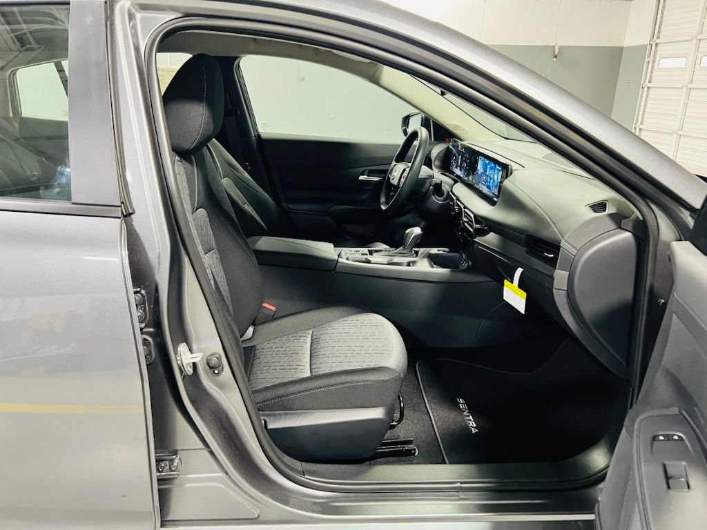 New 2027 Nissan Sentra SV FWD image 30