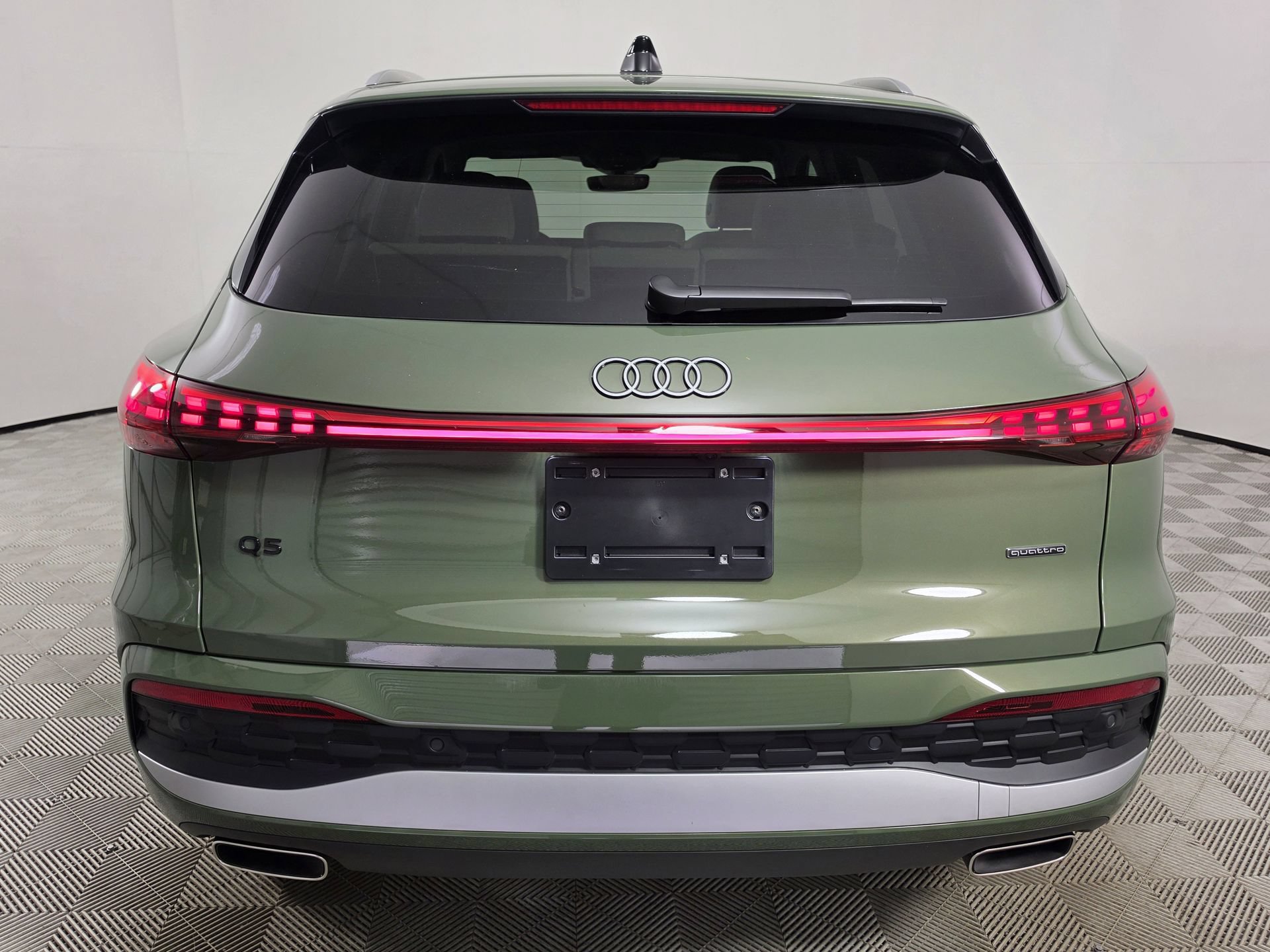 Certified 2025 Audi Q5 Premium w/ Convenience Package AWD/4WD image 6